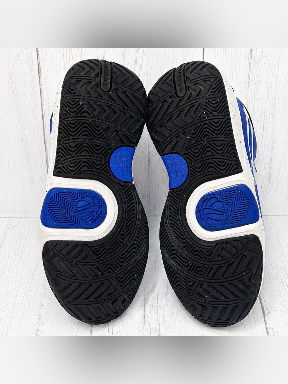 Nike Team Hustle D 11 Big Kids Basketball Blue White Athletic Sneakers Sz 4 Y - Picture 6 of 9